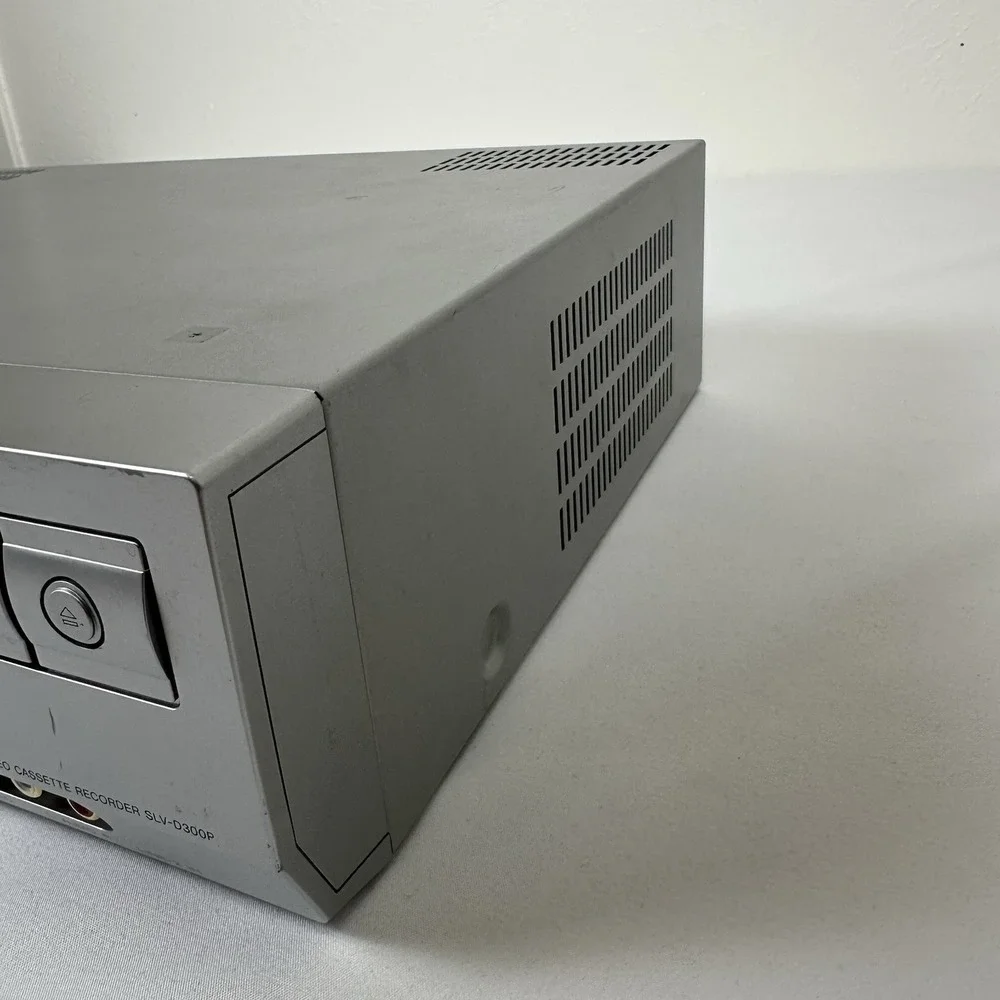 Sony SLV-D300P DVD VCR Combo Recorder VHS No Remote Tested